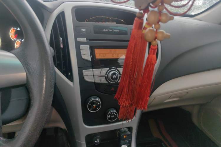 Used BYD F3 2014 1.5L Manual Comfort Model Audio And AC Panel