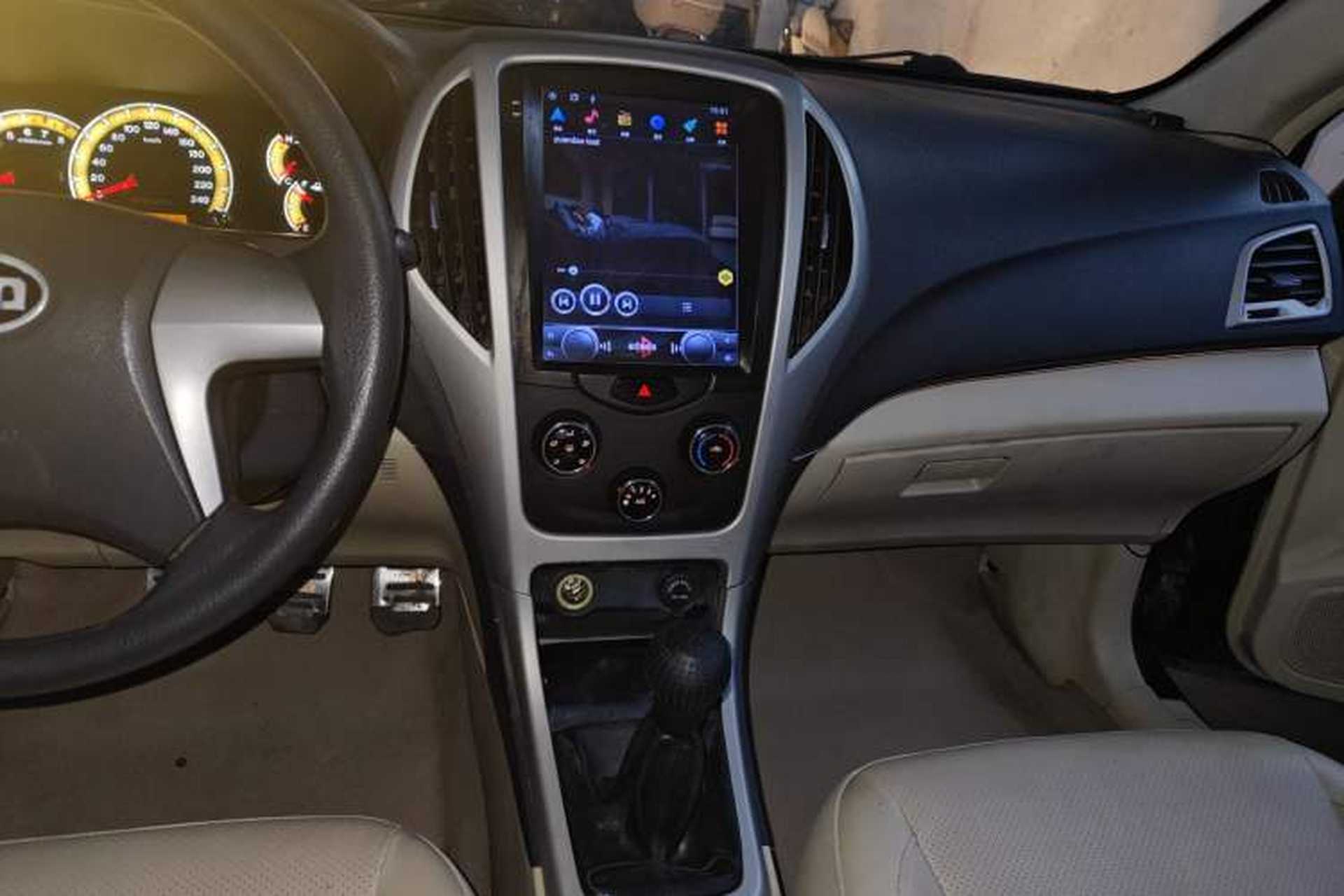 Used BYD F3 2014 1.5L Manual Luxury Model Audio And AC Panel