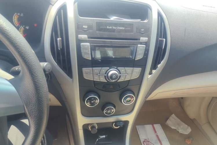 Used BYD F3 2014 1.5L Manual Luxury Model Audio And AC Panel
