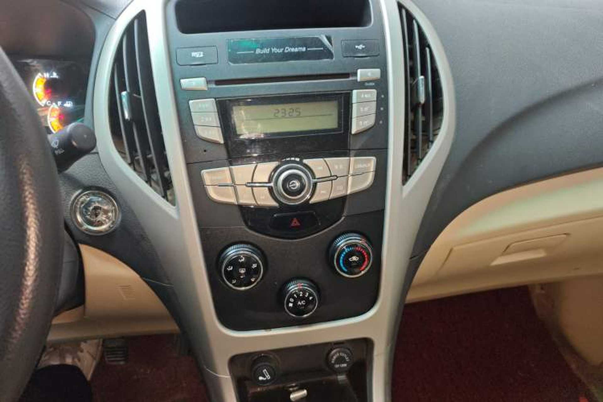 Used BYD F3 2014 1.5L Manual Luxury Model Audio And AC Panel