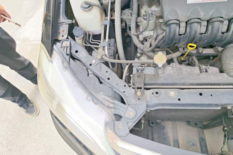 Used BYD F3 2014 1.5L Manual Comfort Model Engine Bay Right