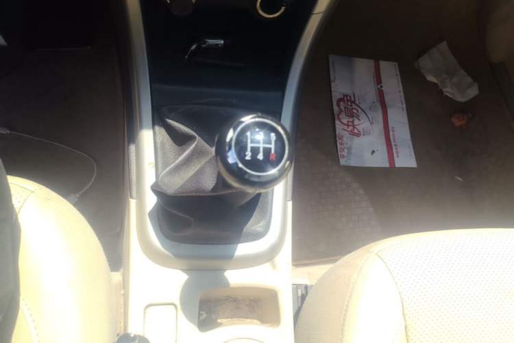 Used BYD F3 2014 1.5L Manual Luxury Model Gear Lever