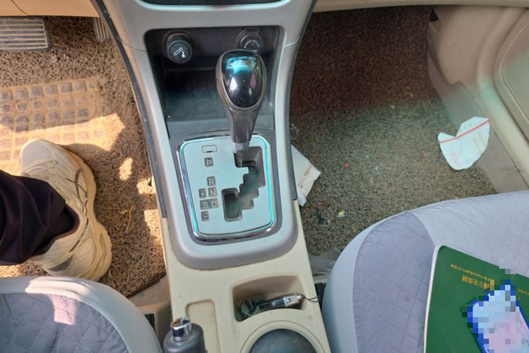 Used BYD F3 2014 1.5L Automatic Luxury Model Gear Lever