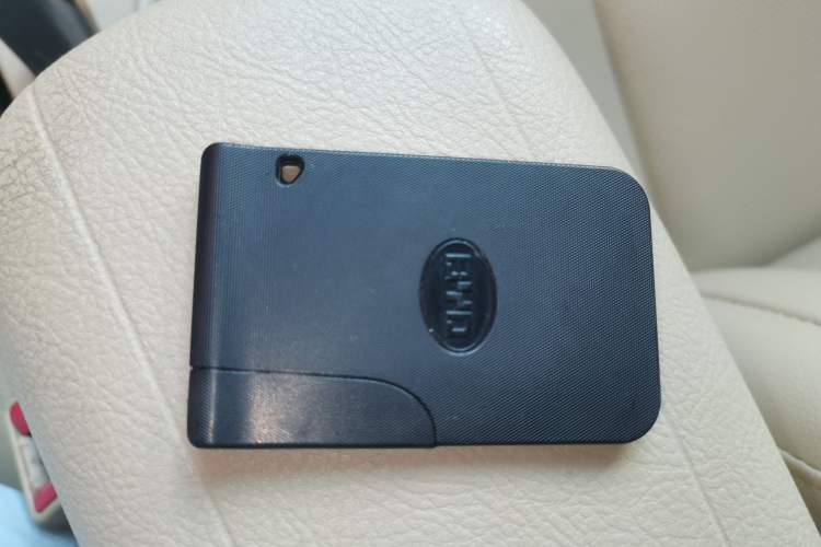 Used BYD F3 2014 1.5L Manual Luxury Model Interior 1