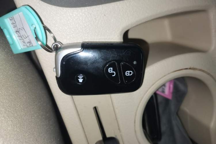 Used BYD F3 2014 1.5L Manual Luxury Model Interior 1