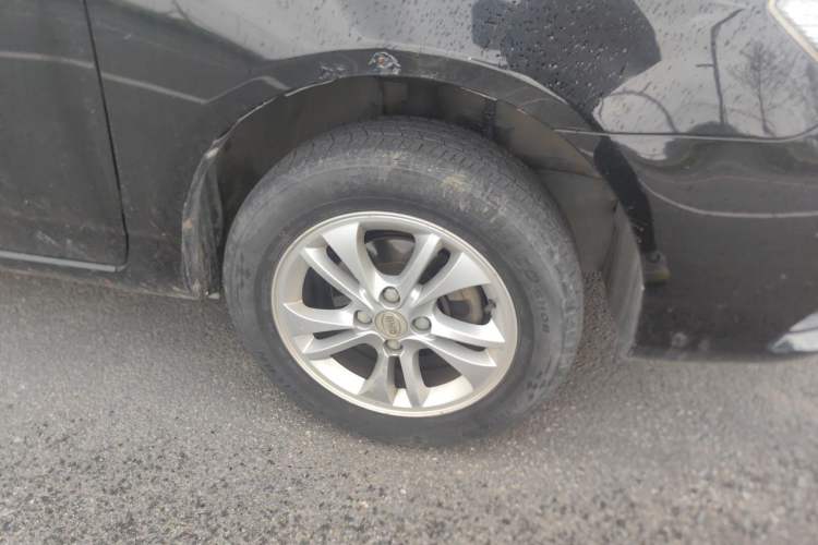 Used BYD F3 2014 1.5L Manual Comfort Model Right Front Wheel Hub