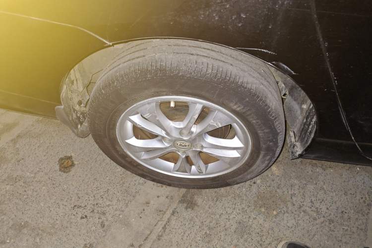 Used BYD F3 2014 1.5L Manual Luxury Model Right Rear Wheel Hub