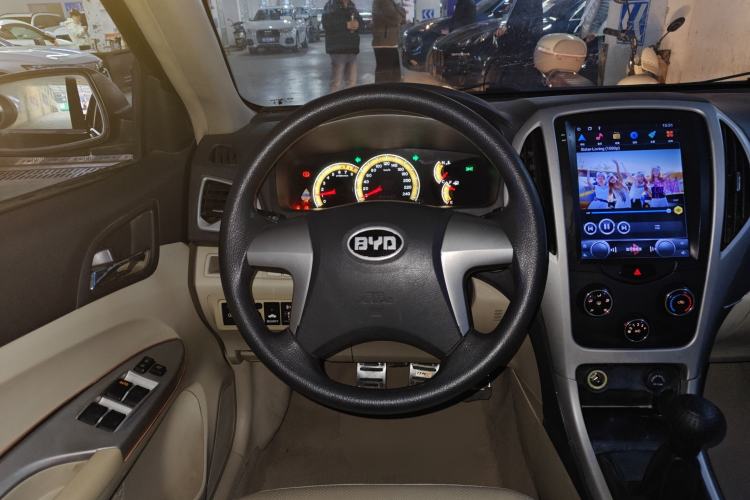 Used BYD F3 2014 1.5L Manual Luxury Model Steering Wheel