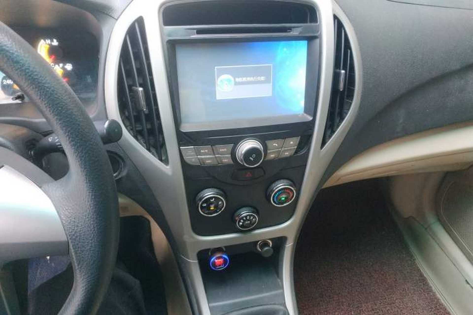 Used BYD F3 2014 1.5L Manual Luxury Model Audio And AC Panel