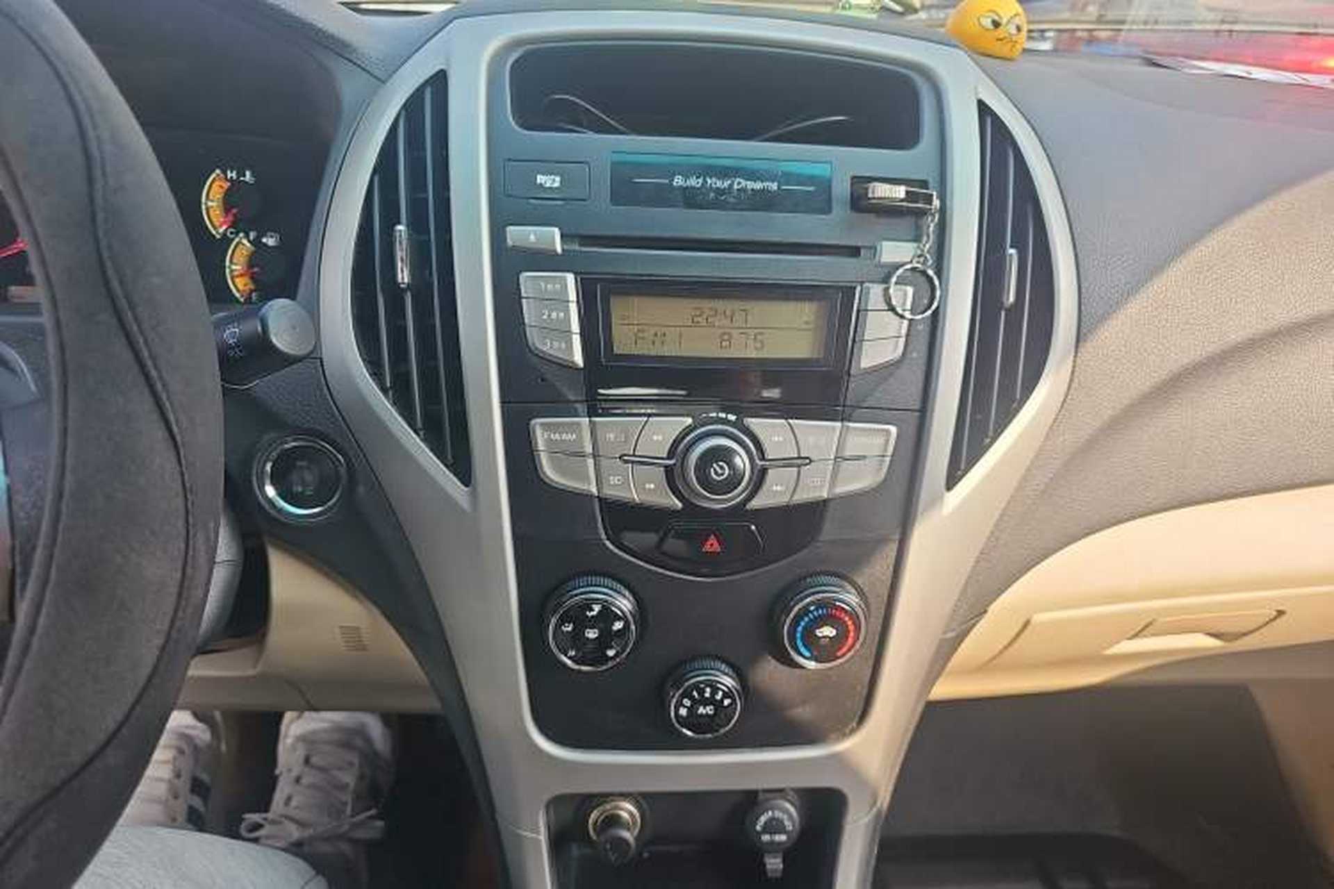 Used BYD F3 2014 1.5L Manual Luxury Model Audio And AC Panel