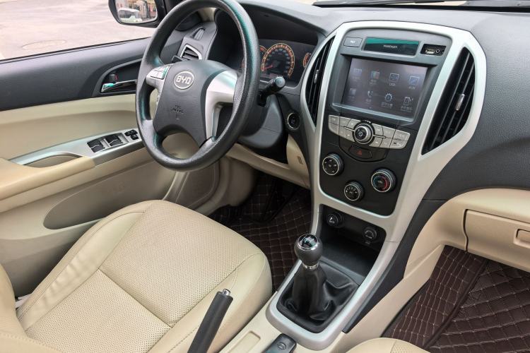 Used BYD F3 2014 1.5L Manual Luxury Model Gear Lever