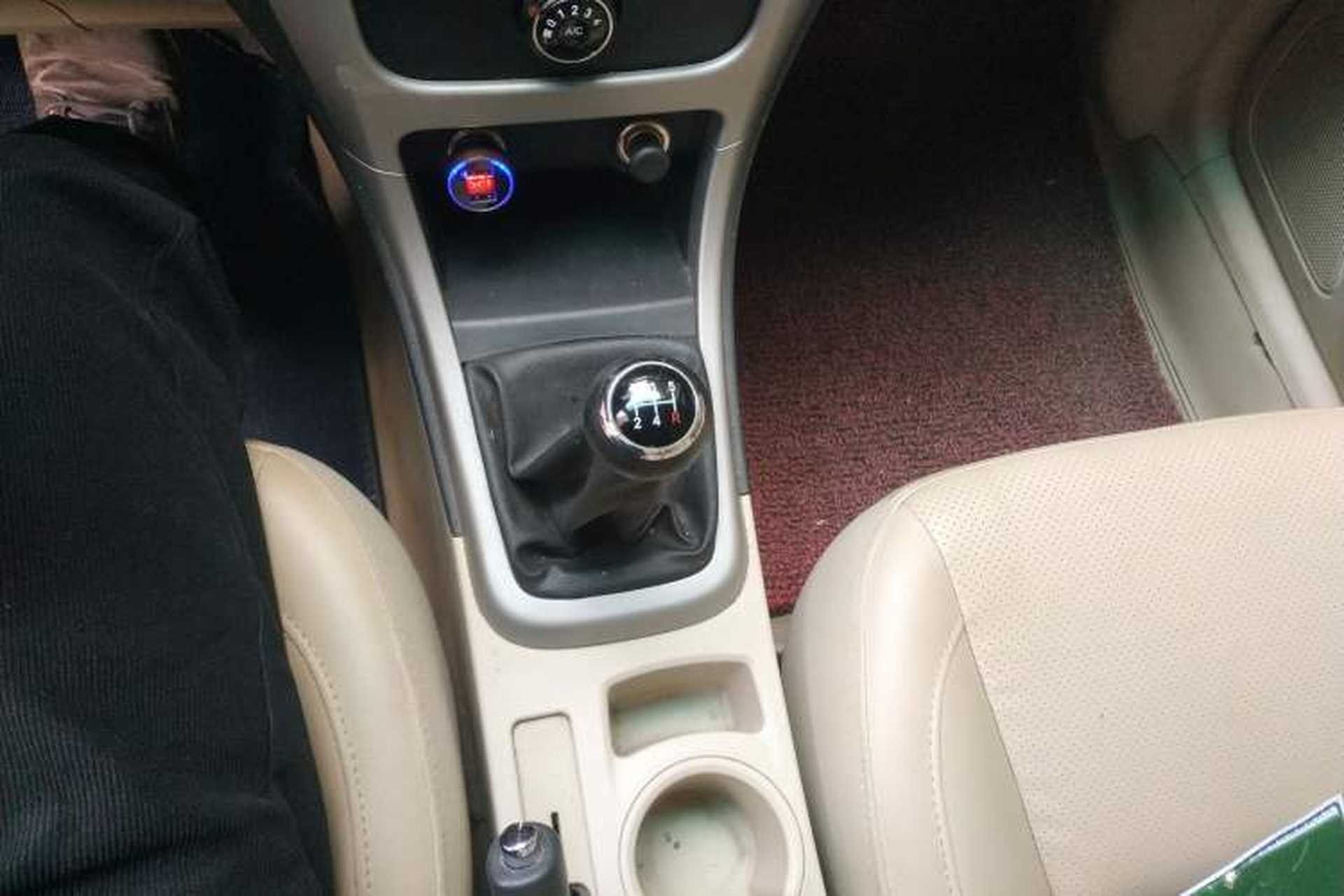 Used BYD F3 2014 1.5L Manual Luxury Model Gear Lever