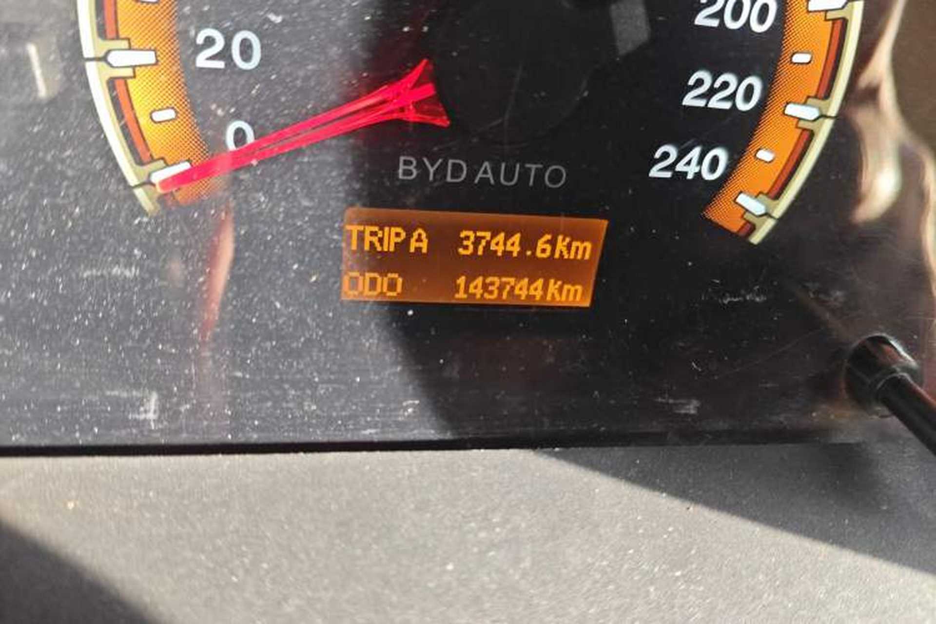 Used BYD F3 2014 1.5L Automatic Prestige Edition Odometer Close Up