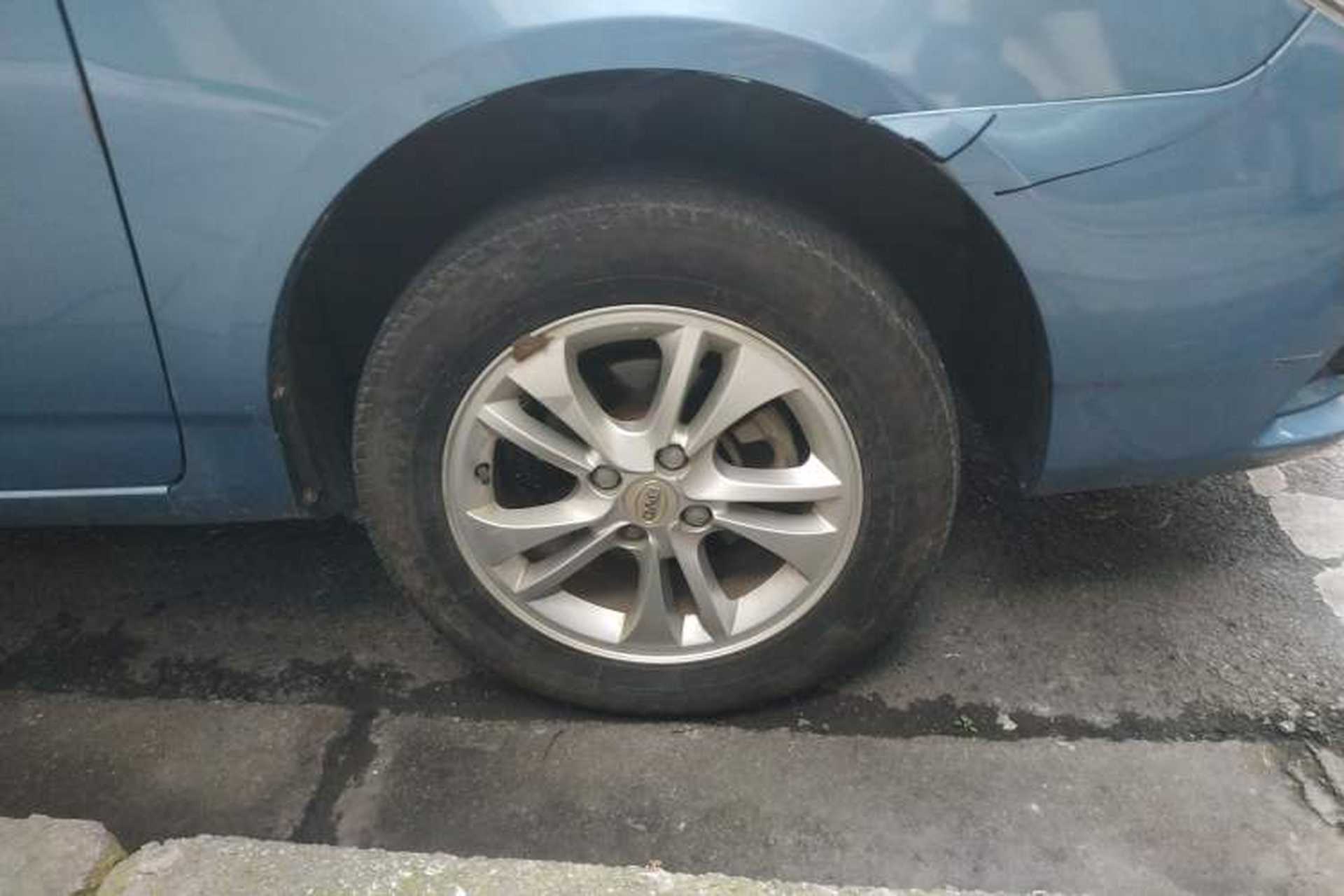 Used BYD F3 2014 1.5L Manual Luxury Model Right Front Wheel Hub