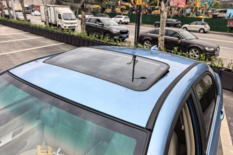 Used BYD F3 2014 1.5L Manual Luxury Model Roof