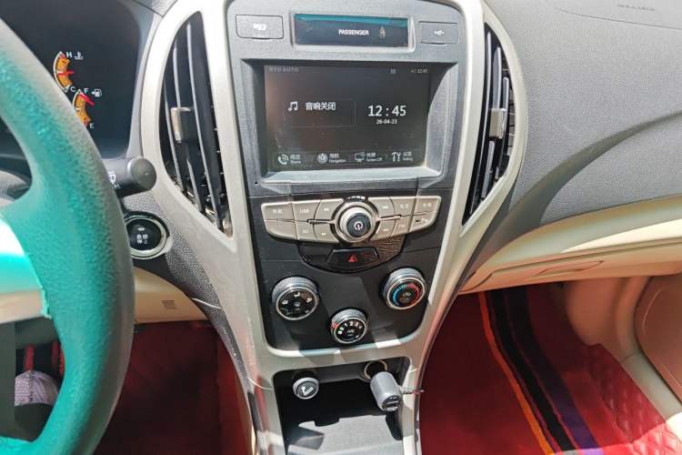 Used BYD F3 2014 1.5L Manual Luxury Model Audio And AC Panel