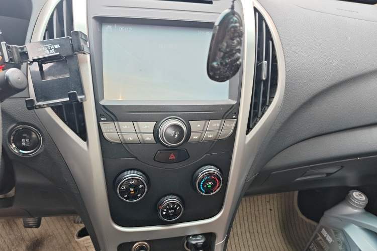 Used BYD F3 2014 1.5L Manual Luxury Model Audio And AC Panel