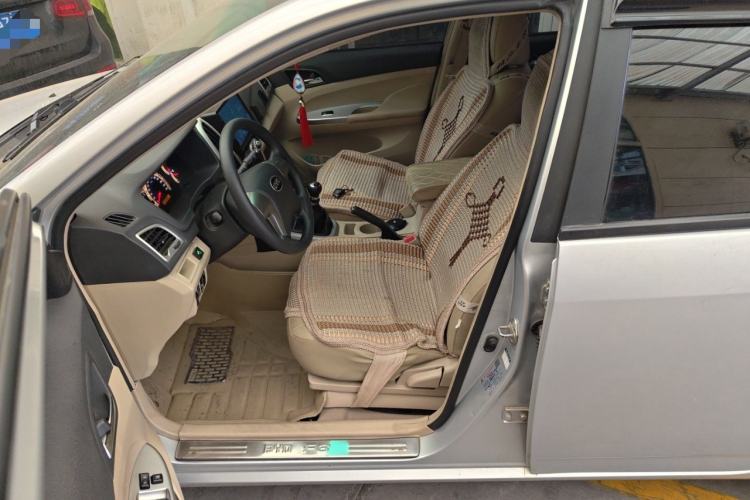 Used BYD F3 2014 1.5L Manual Luxury Model Driver Seat