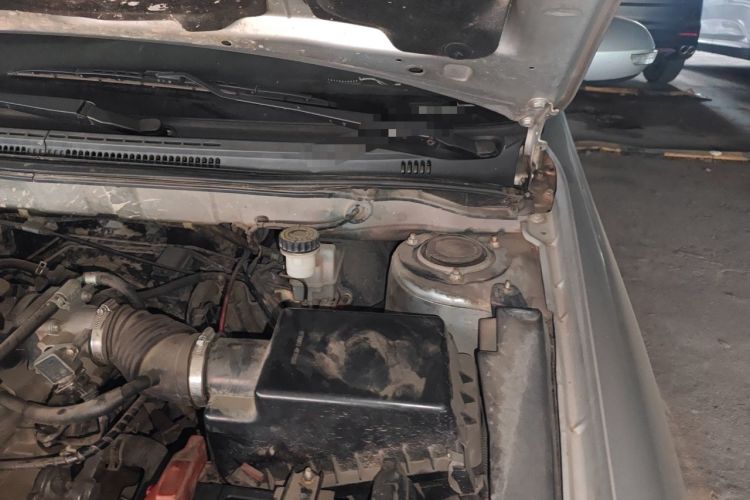 Used BYD F3 2014 1.5L Manual Luxury Model Engine Bay Left