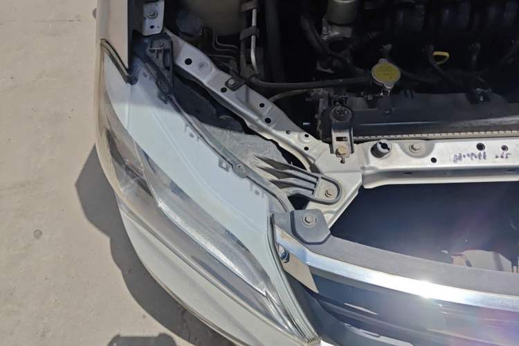Used BYD F3 2014 1.5L Manual Luxury Model Engine Bay Right