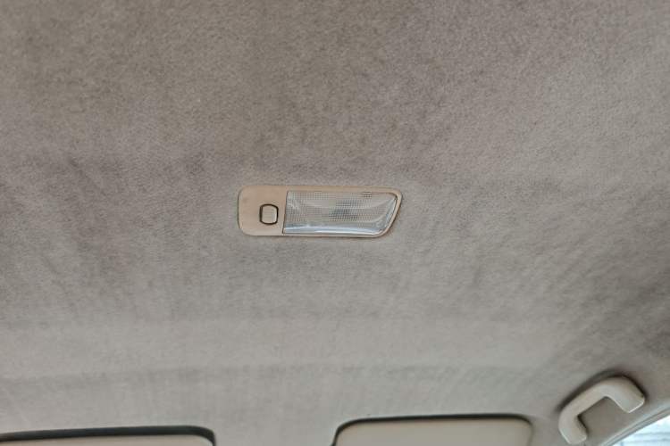 Used BYD F3 2014 1.5L Automatic Luxury Model Headliner