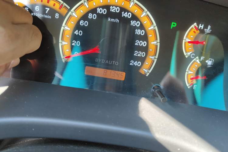 Used BYD F3 2014 1.5L Automatic Luxury Model Odometer Close Up