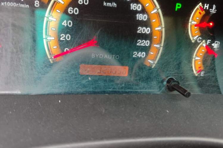 Used BYD F3 2014 1.5L Automatic Luxury Model Odometer Close Up