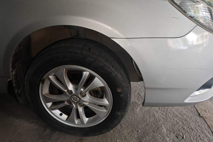 Used BYD F3 2014 1.5L Manual Luxury Model Right Front Wheel Hub