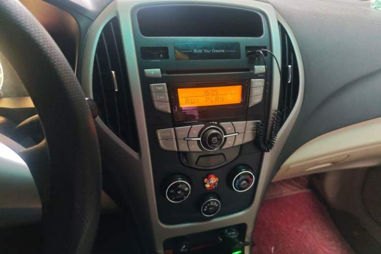 Used BYD F3 2014 1.5L Manual Comfort Model Audio And AC Panel