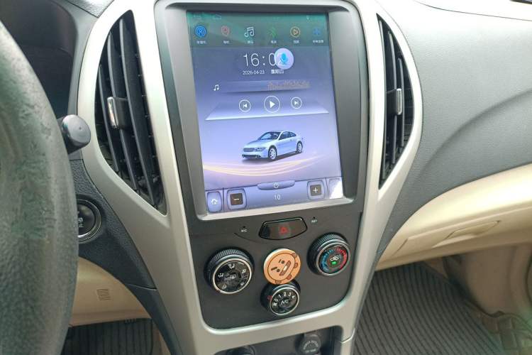 Used BYD F3 2014 1.5L Automatic Luxury Model Audio And AC Panel