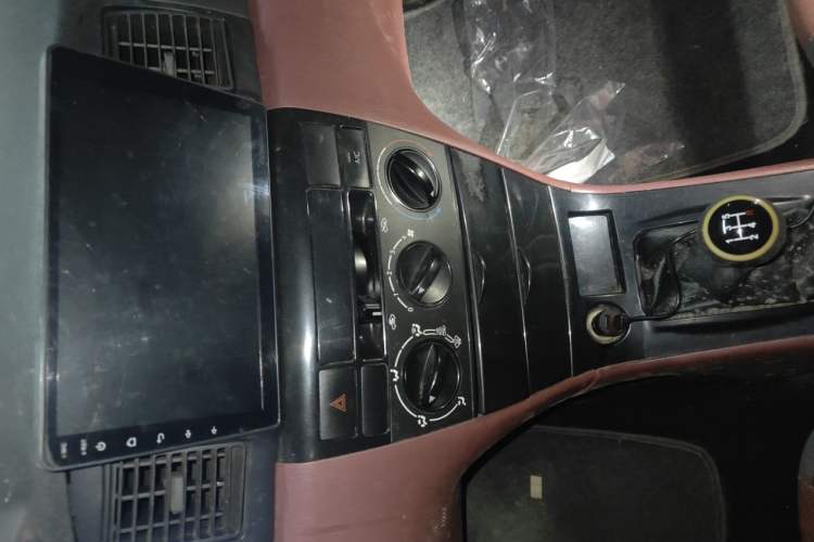 Used BYD F3 2014 1.5L Manual Comfort Model Audio And AC Panel