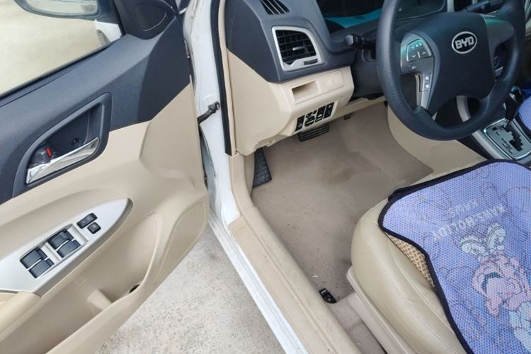 Used BYD F3 2014 1.5L Automatic Prestige Edition Driver Seat