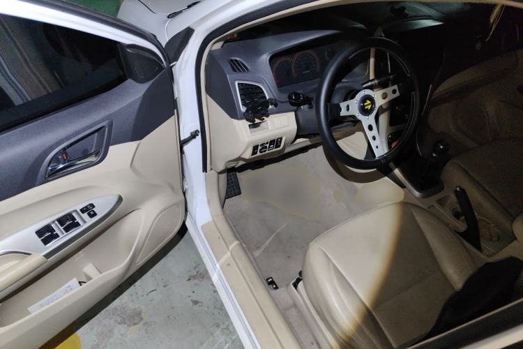 Used BYD F3 2014 1.5L Manual Luxury Model Driver Seat