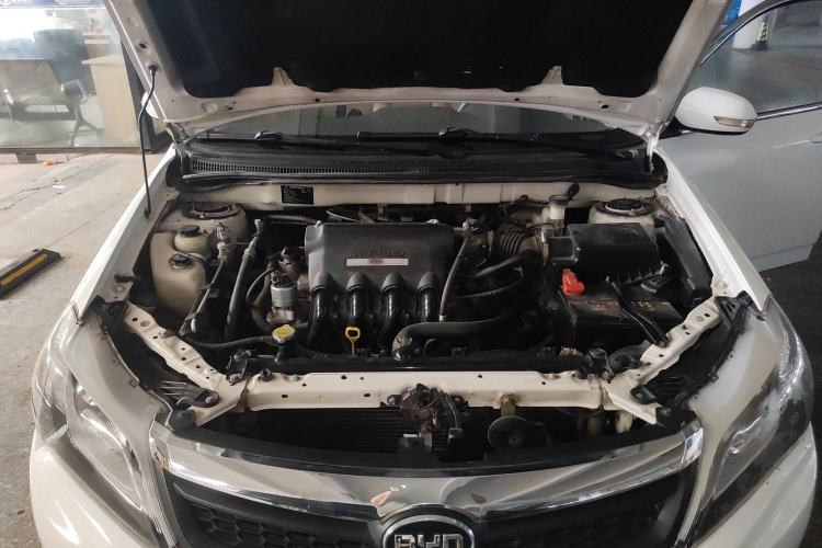 Used BYD F3 2014 1.5L Manual Luxury Model Engine Bay