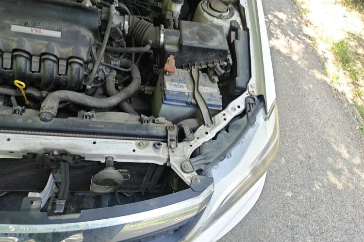 Used BYD F3 2014 1.5L Manual Luxury Model Engine Bay Left