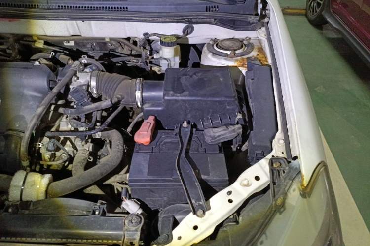 Used BYD F3 2014 1.5L Manual Luxury Model Engine Bay Left