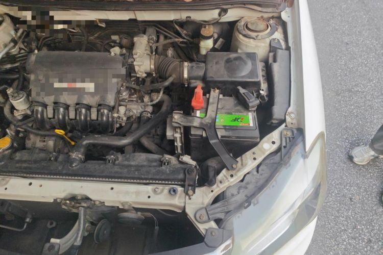 Used BYD F3 2014 1.5L Automatic Prestige Edition Engine Bay Left