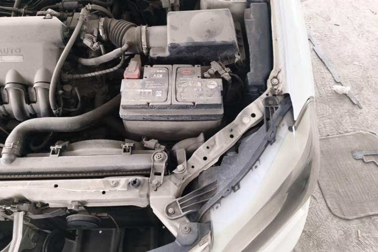 Used BYD F3 2014 1.5L Manual Luxury Model Engine Bay Left