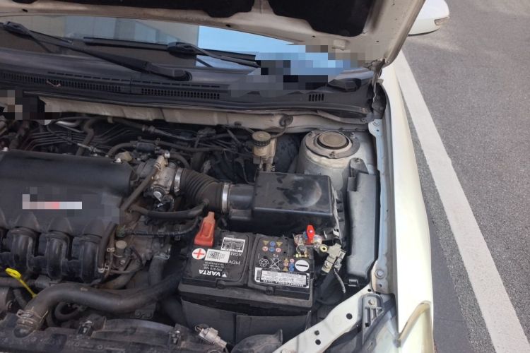 Used BYD F3 2014 1.5L Manual Luxury Model Engine Bay Left