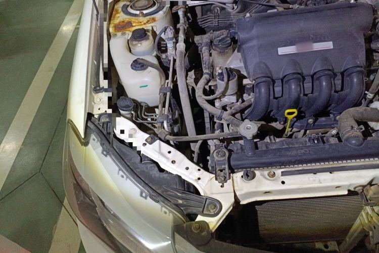 Used BYD F3 2014 1.5L Manual Luxury Model Engine Bay Right