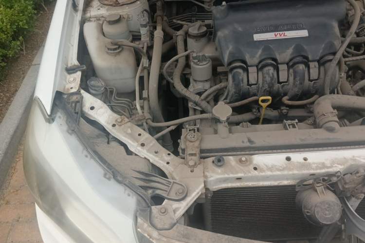 Used BYD F3 2014 1.5L Manual Luxury Model Engine Bay Right