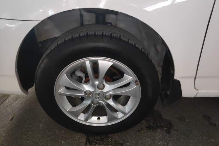 Used BYD F3 2014 1.5L Manual Luxury Model Exterior 2