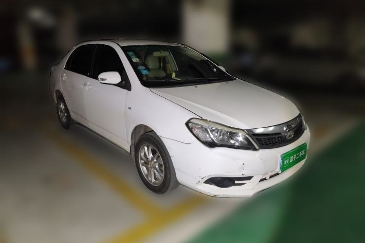 Used BYD F3 2014 1.5L Manual Luxury Model Front Right 45 Deg