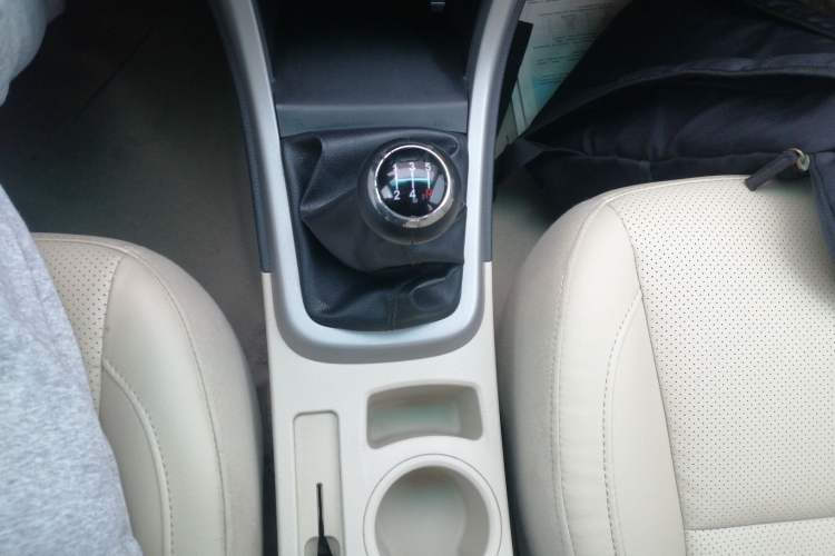 Used BYD F3 2014 1.5L Manual Luxury Model Gear Lever
