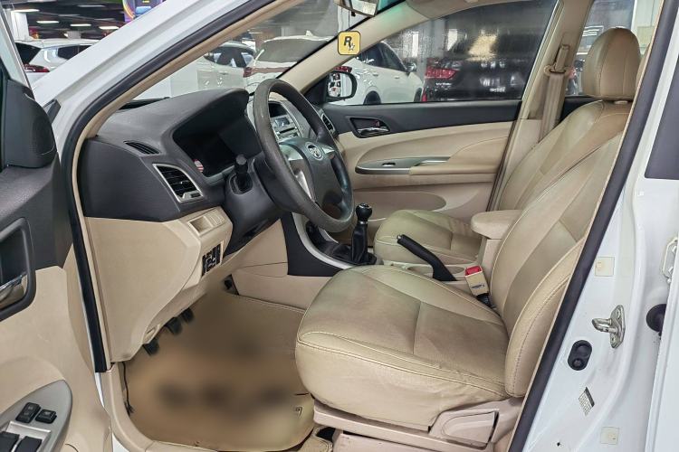 Used BYD F3 2014 1.5L Manual Luxury Model Interior 6