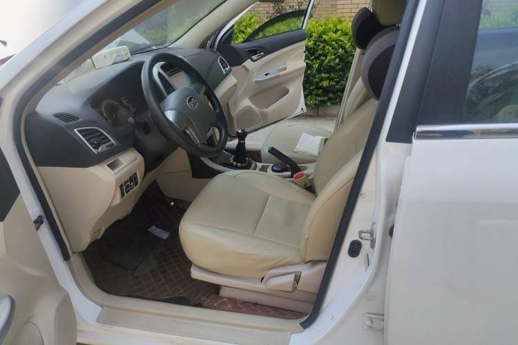 Used BYD F3 2014 1.5L Manual Luxury Model Left Front Seat