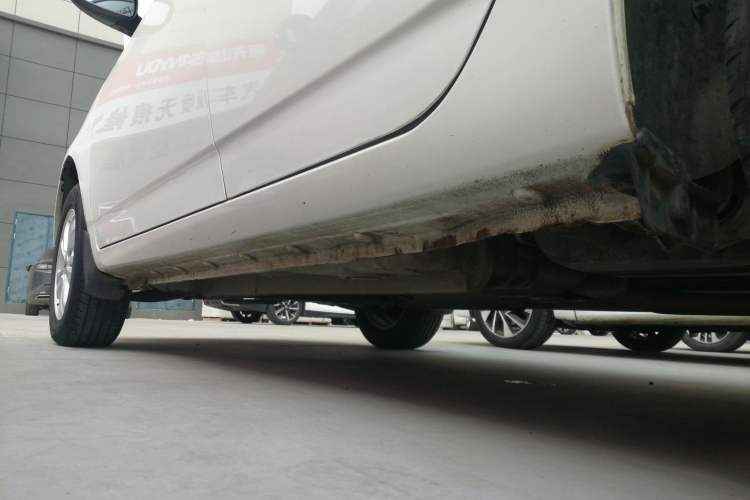 Used BYD F3 2014 1.5L Manual Luxury Model Left Side Sill