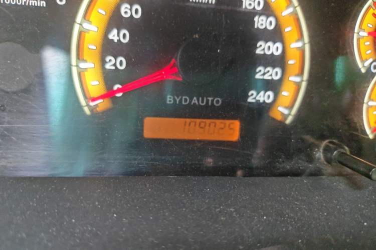 Used BYD F3 2014 1.5L Manual Luxury Model Odometer Close Up