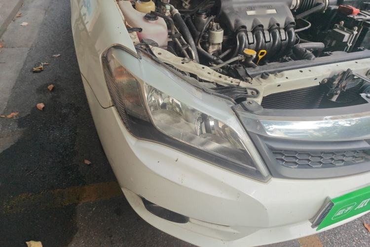 Used BYD F3 2014 1.5L Automatic Prestige Edition Right Front Headlight