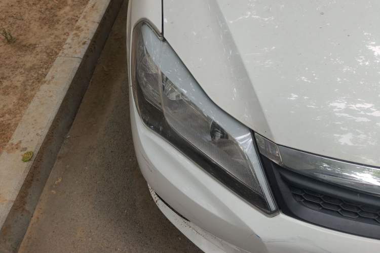Used BYD F3 2014 1.5L Automatic Prestige Edition Right Front Headlight
